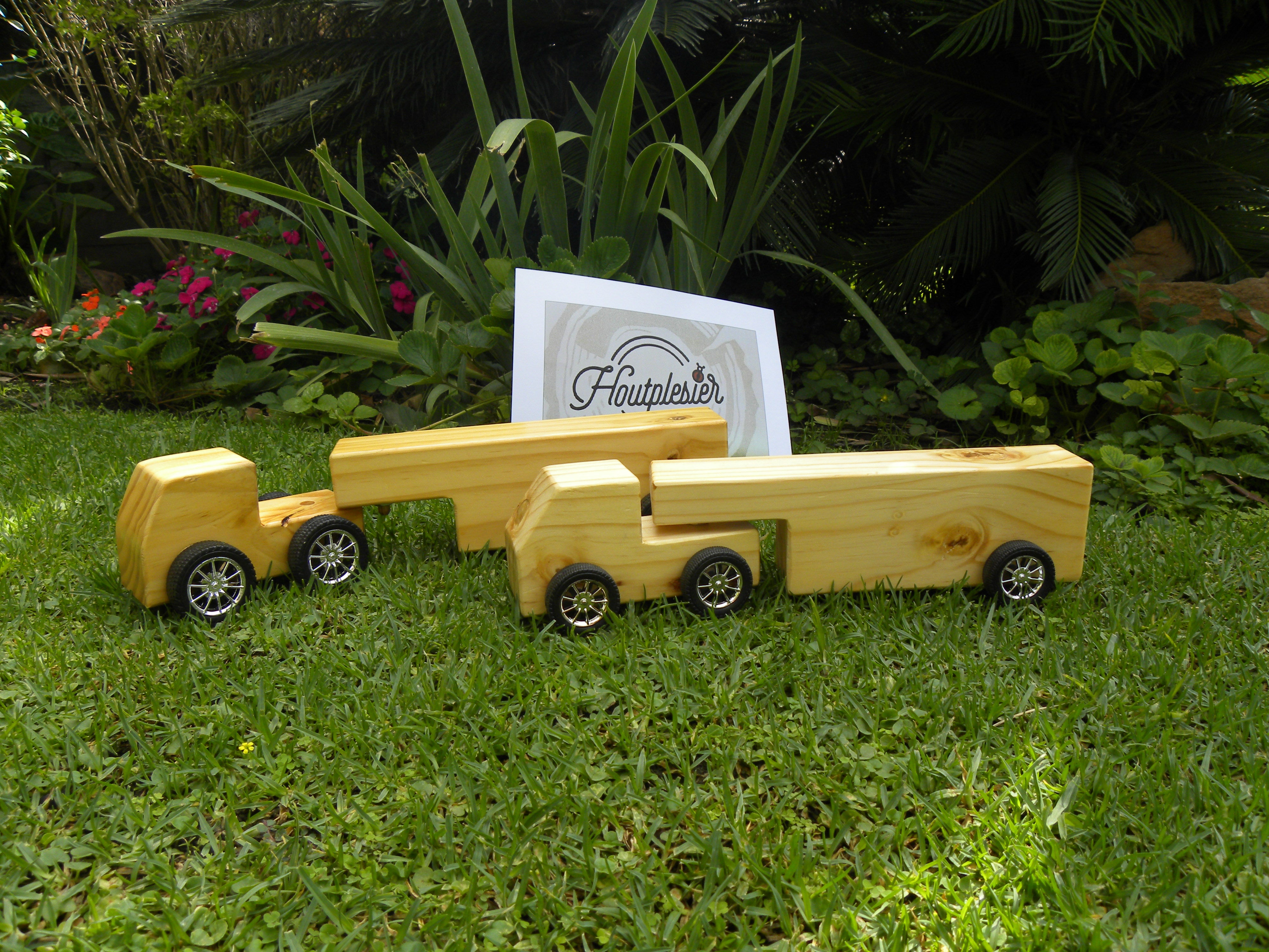 Interlink Lorry Wooden Interlink Truck – Zippity